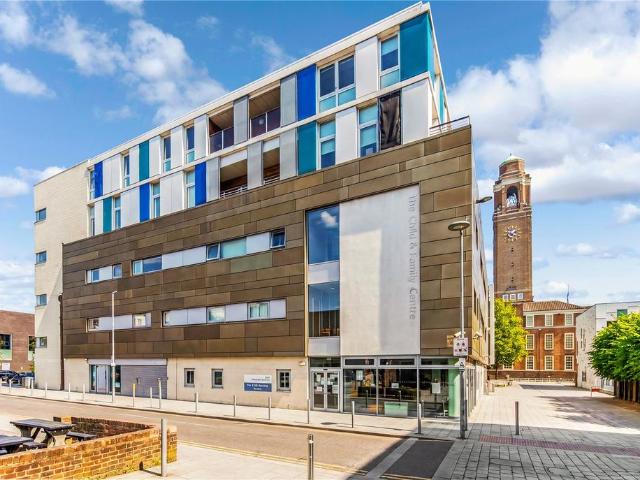 Flat for sale in Roding Riverside, Greater London