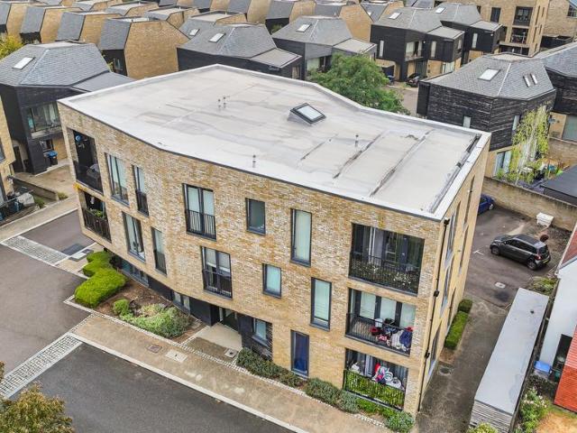Flat for sale in Harlow, Essex