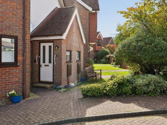 Flat for sale in Missendens Community Board, Prestwood