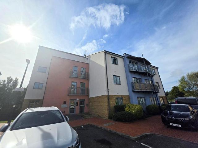 Flat for sale in Barry Island, Barry