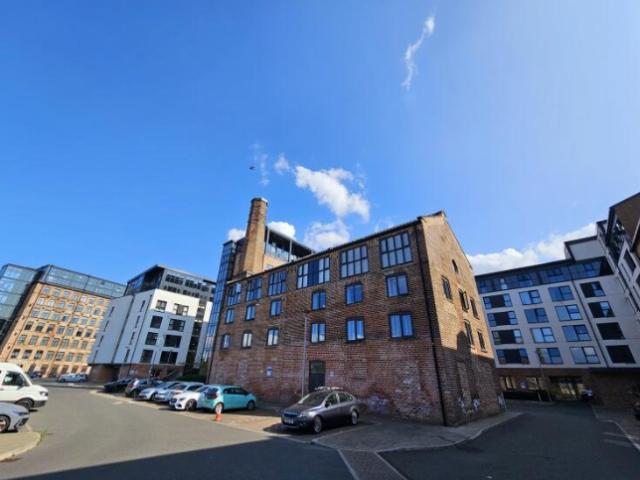 Flat for sale in Hunslet, West Yorkshire
