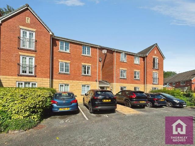 Flat for sale in Salford, Greater Manchester