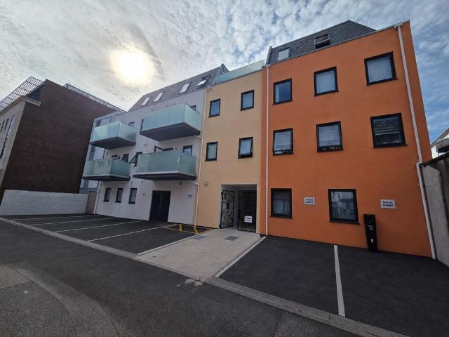 Flat for sale in St Helier, Greater London
