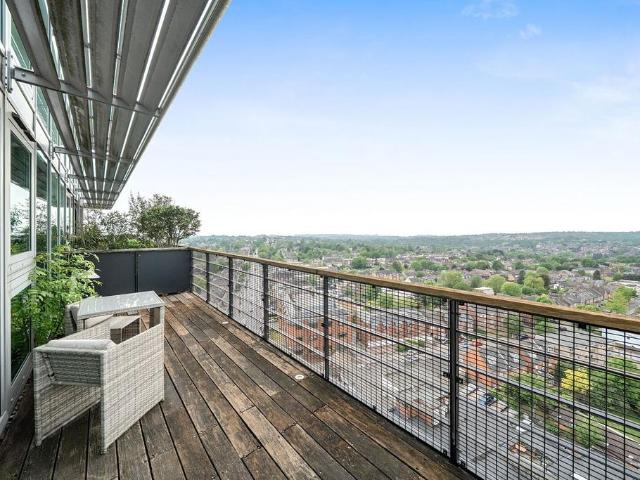 Flat for sale in London Borough of Barnet, Greater London