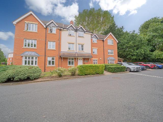 Flat for sale in West Midlands