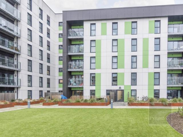 Flat for sale in East Bank, Norfolk