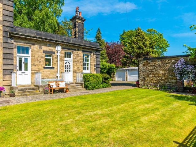 Flat for sale in Adel, Isle Of Man