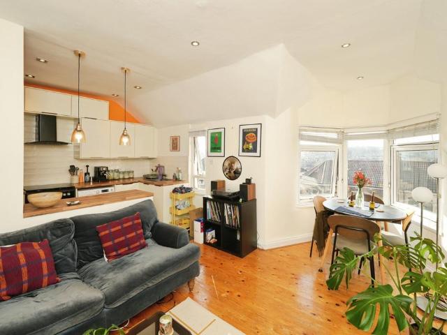 Flat for sale in Pigsty Hill, Feckenham