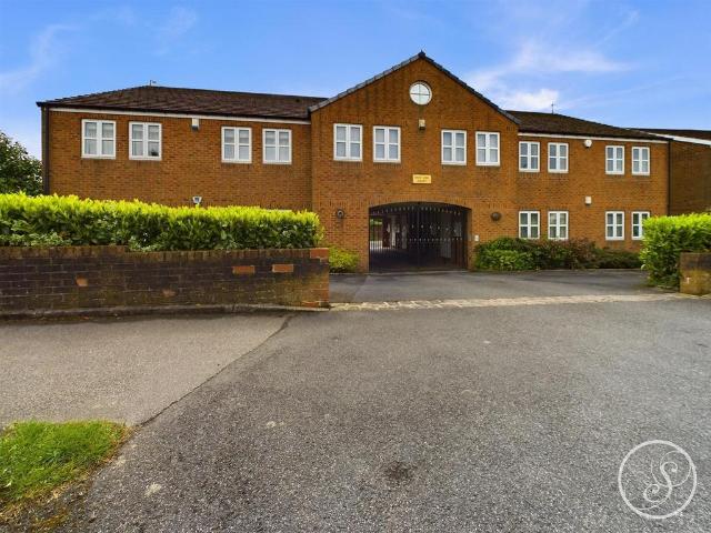 Flat for sale in Harewood, West Yorkshire