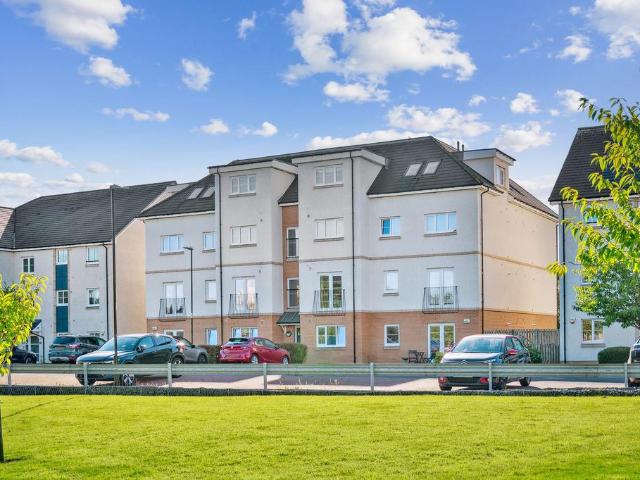 Flat for sale in Cambuskenneth, Scotland