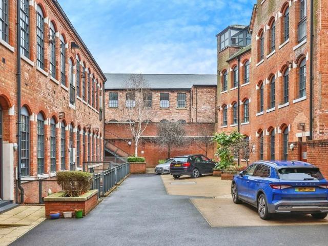 Flat for sale in St Ann's, Haddon