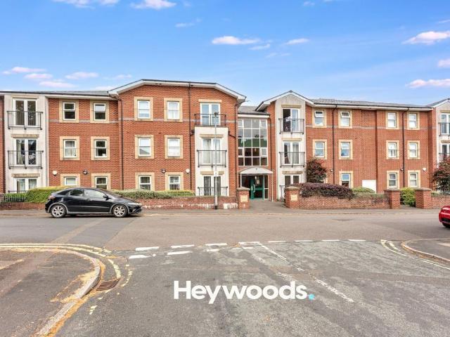 Flat for sale in Stoke, Stoke-on-Trent