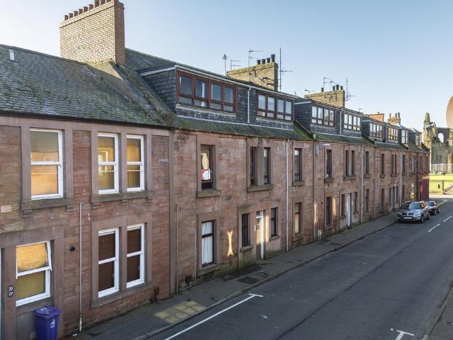 Flat for sale in Arbroath, Scotland
