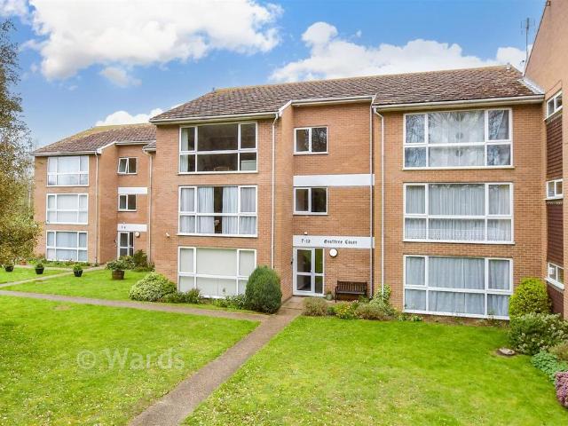 Flat for sale in Birchington, Acol