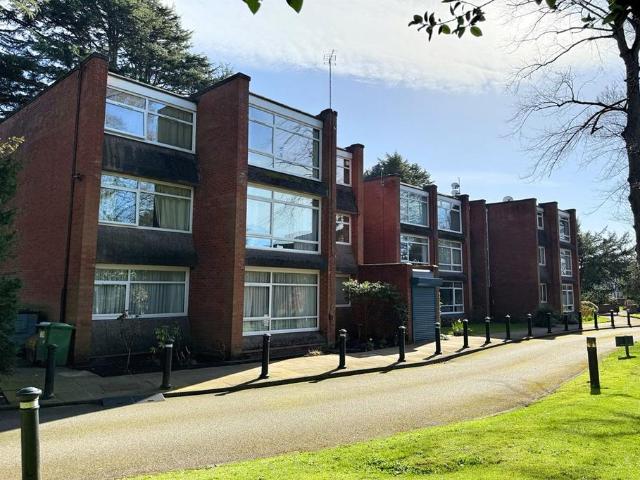Flat for sale in Trafford Park, Greater Manchester