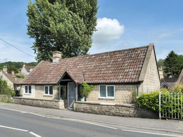 Flat for sale in Box, Wiltshire