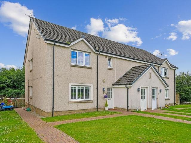 Flat for sale in Waterfoot, Scotland