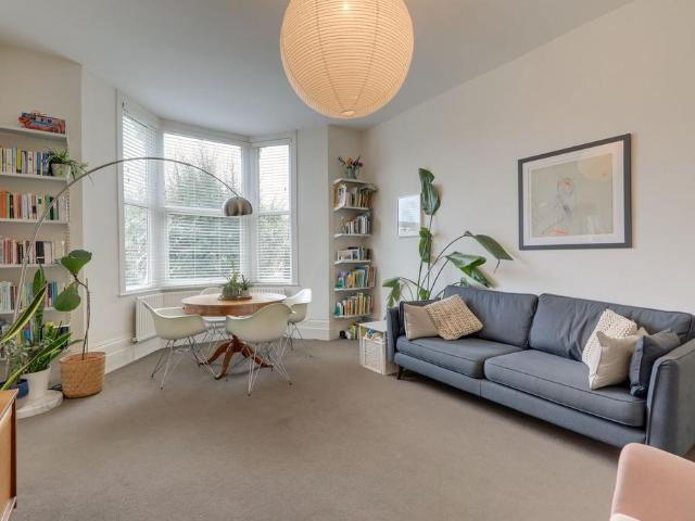 Flat for sale in London Borough of Lewisham, Greater London