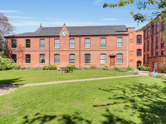 Flat for sale in Arnold, Gedling
