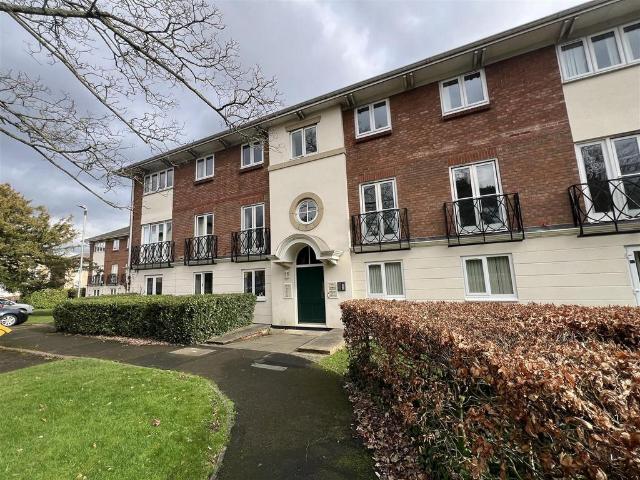 Flat for sale in Darlington