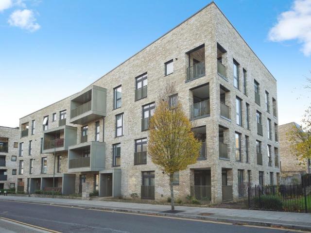 Flat for sale in High Barnet, Isle Of Man
