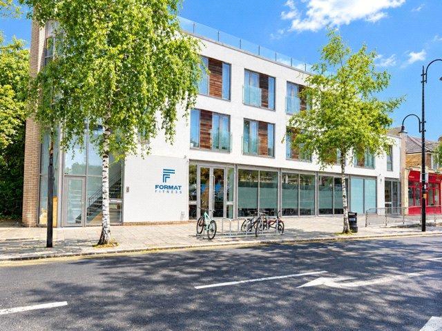 Flat for sale in London Borough of Redbridge, Greater London
