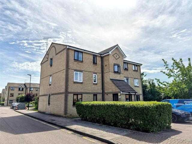 Flat for sale in West Ham, Greater London