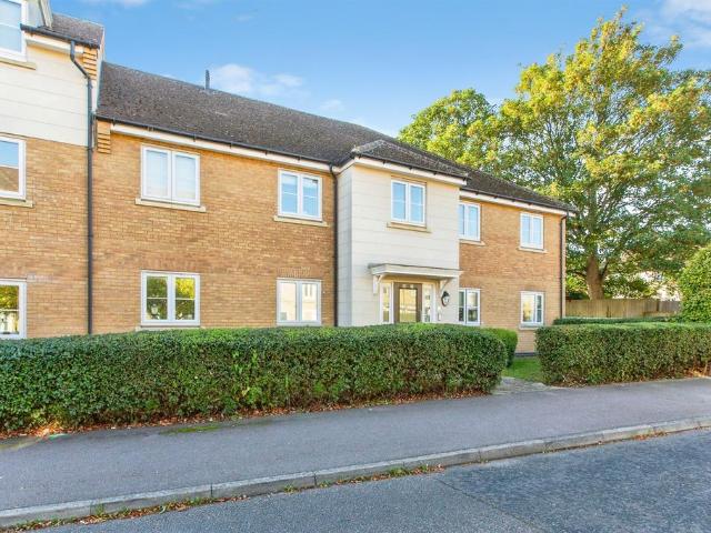Flat for sale in Papworth Everard, South Cambridgeshire