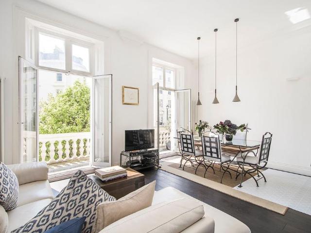 Flat for sale in Tachbrook Estate, Greater London