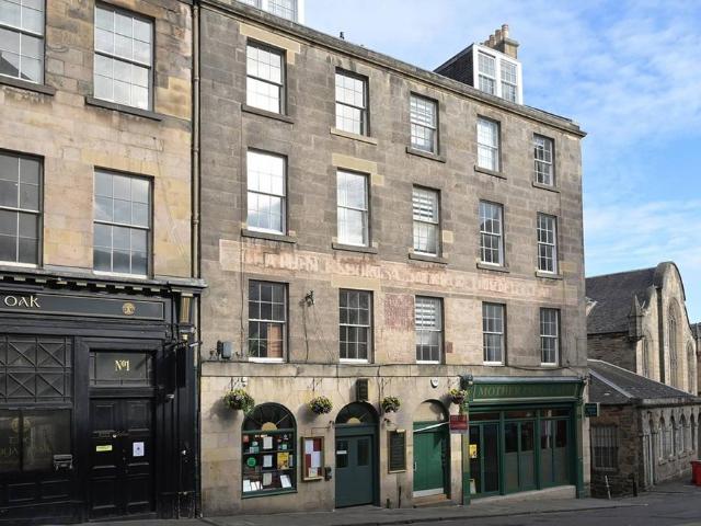 Flat for sale in Old Town, Scotland