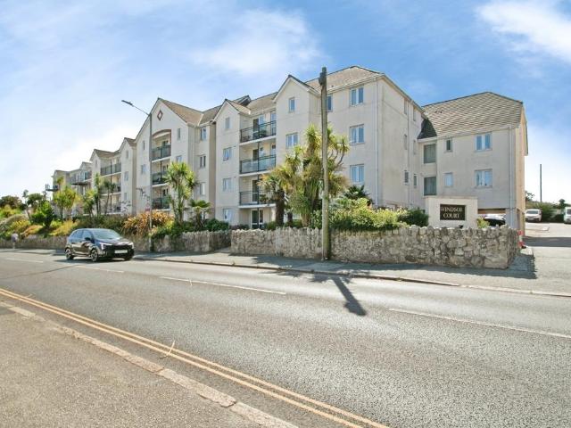 Flat for sale in Newquay, Cornwall
