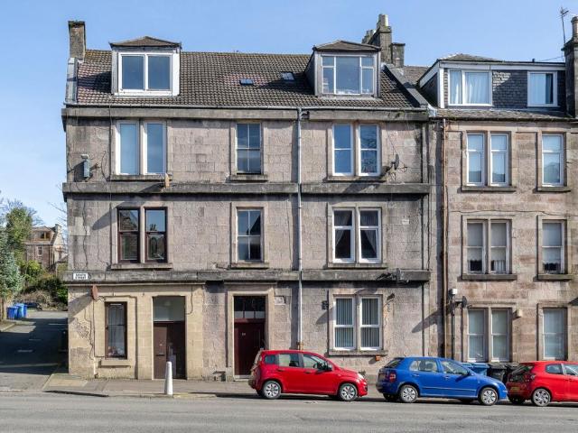 Flat for sale in Greenock, Scotland