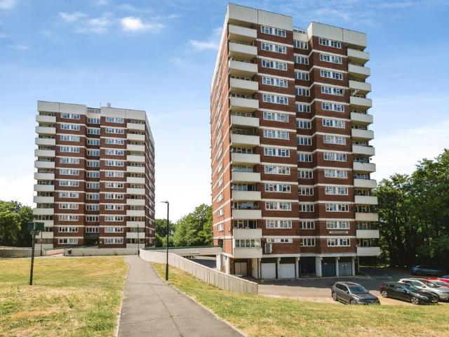 Flat for sale in London Borough of Havering, Greater London