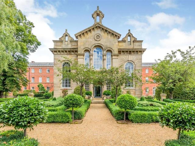 Flat for sale in West Didsbury, Manchester