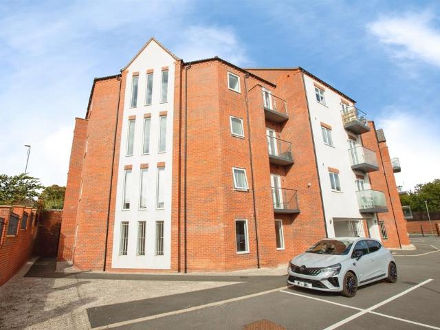 Flat for sale in Ladybrook, Mansfield