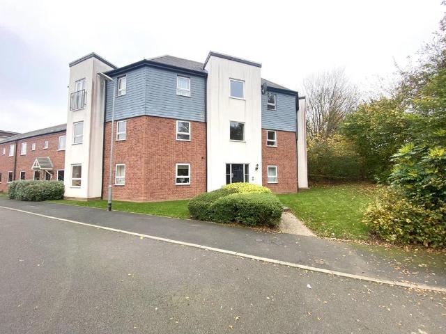Flat for sale in Woodside, Telford