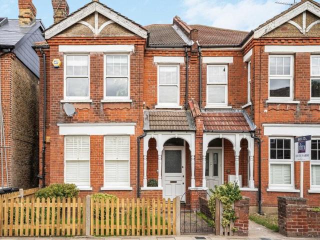 Flat for sale in London Borough of Bromley, Greater London