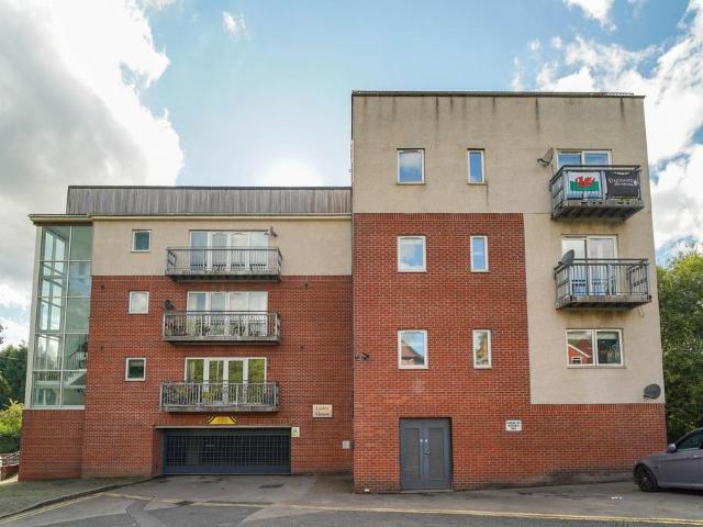 Flat for sale in Norton-Le-Moors, Baddeley Green