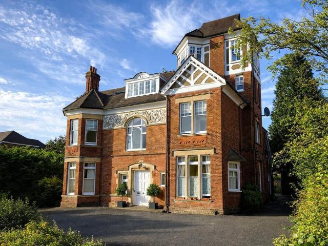 Flat for sale in St James, Sandown Park