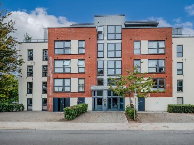 Flat for sale in Bower Ashton, Bristol