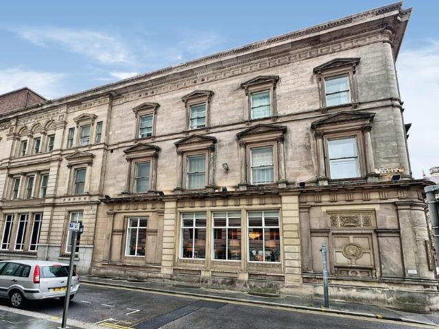 Flat for sale in Calderstones