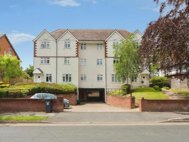 Flat for sale in Olton, West Midlands