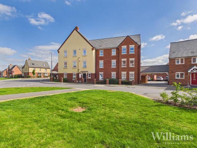 Flat for sale in Kingsbrook, Buckinghamshire