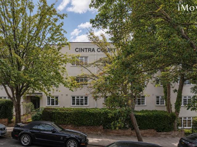 Flat for sale in London Borough of Bromley, Greater London