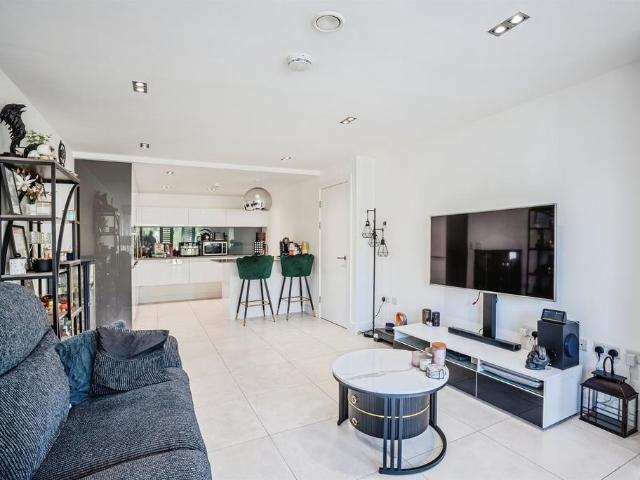 Flat for sale in Chepstow