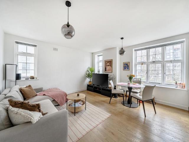 Flat for sale in Highgate, Isle Of Man