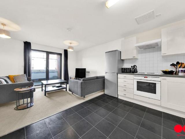 Flat for sale in Leyton, Greater London