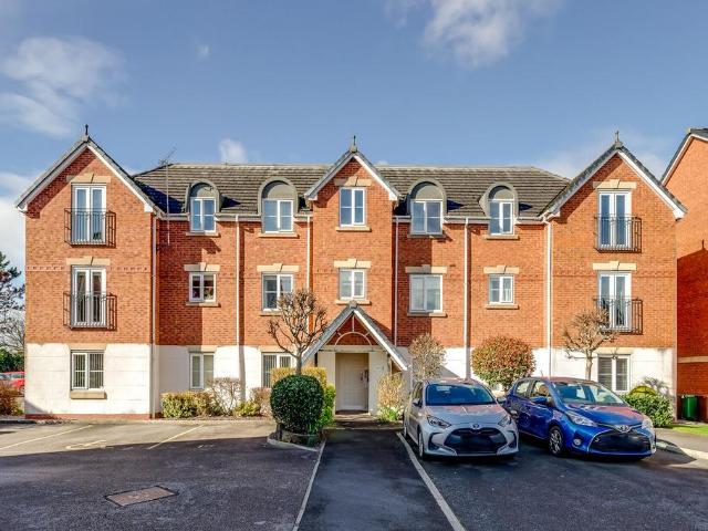 Flat for sale in Orrell Post, Wigan
