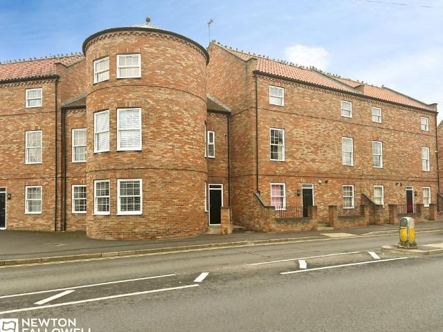 Flat for sale in Newtown, Costhorpe