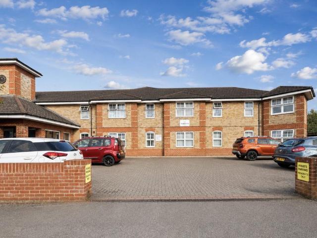 Flat for sale in Regent Quay, Oad Street